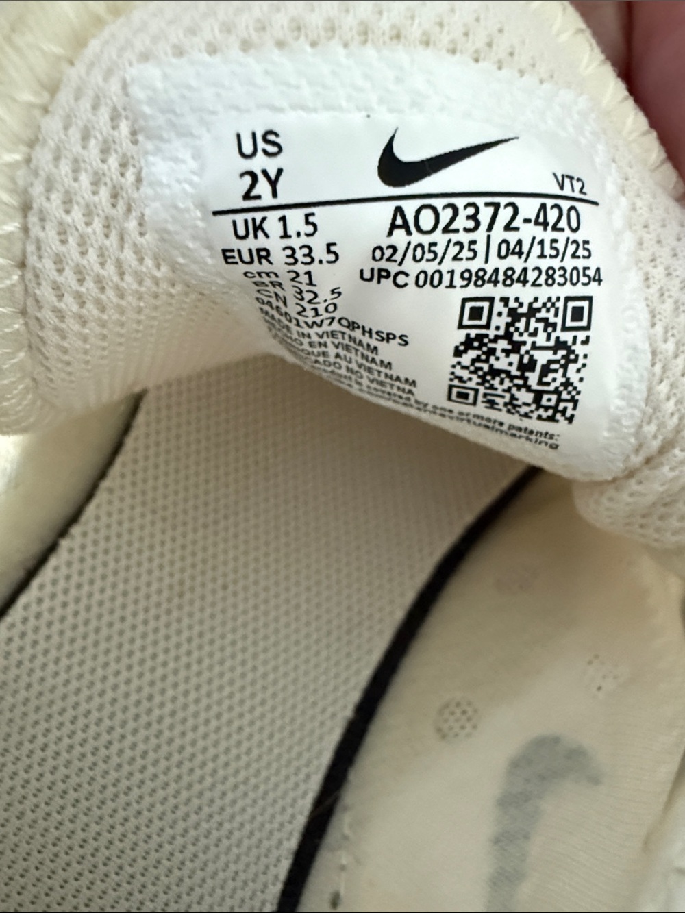 Nike Kids White and Teal Mesh Sneakers - Picture 3 of 8